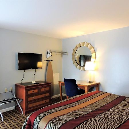 Windsor Motel Groton Zewnętrze zdjęcie